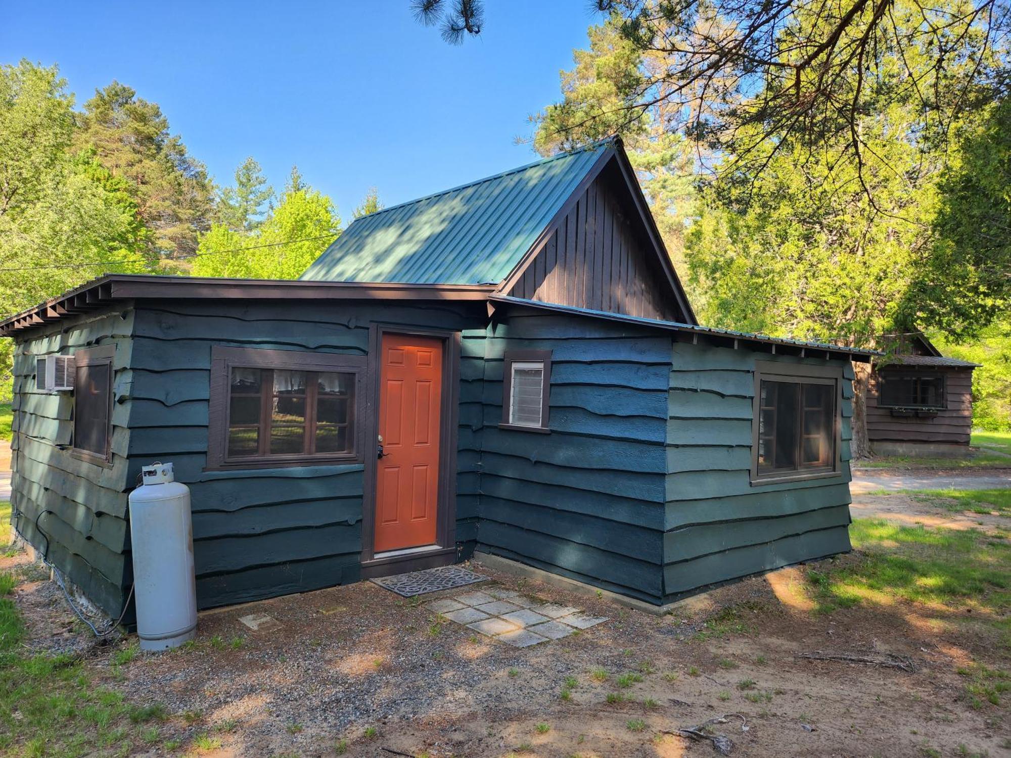 Moreno'S Adirondack Cabins Saranac Lake Exterior foto